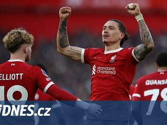 Haaland dal dva góly, ale tabulku dál vede Liverpool. Tottenham doma otáčel