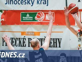 Basketbalistům Ostravy vyšla proti Písku sázka na dva rozehrávače