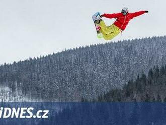 Nedostatek sněhu připravil Špindlerův Mlýn o Světový pohár ve snowboardingu