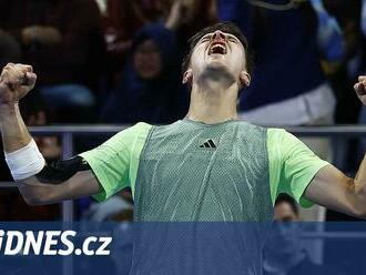 Menšík udolal v Dauhá Murrayho, ve čtvrtfinále v Dubaji je Vondroušová