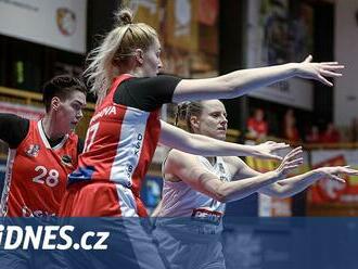 Derby naznačí další osud hradeckých lvic. Trutnov může překvapit