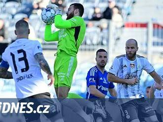 Č. Budějovice - Olomouc 2:1, domácí se zvedli ze dna, výhru trefili Králik s Ondráškem