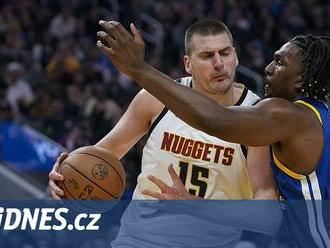 Jokič zapsal triple double v třetím utkání za sebou a Denver zdolal Golden State