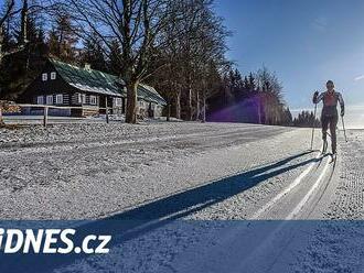 Ve stínu Jizerské magistrály. Na běžkách frčíme krajem zapadlých vlastenců