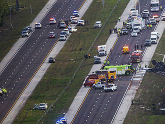 Na floridskej diaľnici havarovalo malé lietadlo, zahynuli dve osoby