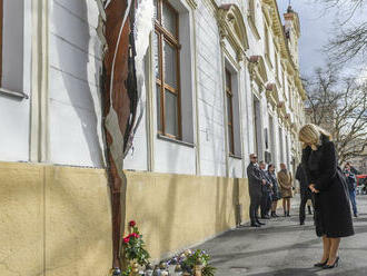 Prezidentka Čaputová si uctila pamiatku zavraždených Kuciaka a Kušnírovej