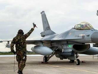 Prídu konečne a pomôžu proti Rusom? Ukrajinci netrpezlivo čakajú na stíhačky F-16