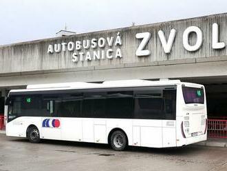 Experiment s autobusmi stál župu takmer milión eur. Po cestovaní zdarma Lunter štartuje nový dopravný systém