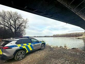 Bratislavskí policajti naďalej pátrajú po nezvestnom pasažierovi z výletnej lode