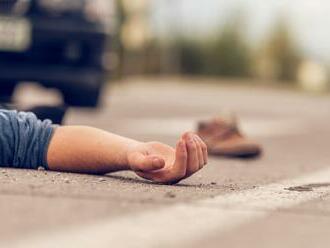 Obrovské nešťastie na slovenských cestách! Poliak na nákladnom aute zrazil mladého chodca  