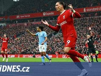 Liverpool ve šlágru remizoval se City a už není první. Tottenham vyhrál drtivě