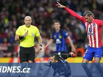 ONLINE: Atlético doma zatápí Interu, Dortmund vede po rychlém gólu