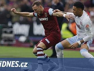 ONLINE: West Ham po Coufalově centru vede nad Aston Villou, hraje i Souček