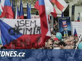 Protivládní demonstrace v Praze. Organizátorům vadí i zpřetrhání vztahů se Slováky