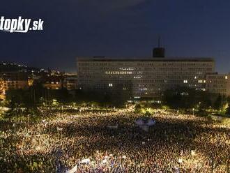 AKTUÁLNE V Bratislave sa zišli tisíce ľudí: Protestovali proti vláde