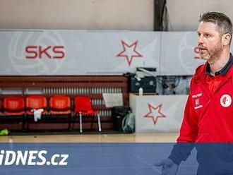 Růžička a Slavia. Záchranu ligy v Edenu má zařídit zvučný trenér