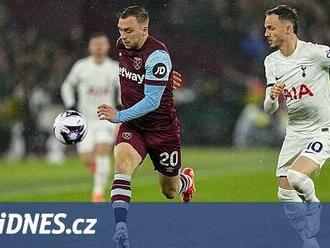 Souček s Coufalem pomohli West Hamu k remíze v derby s Tottenhamem