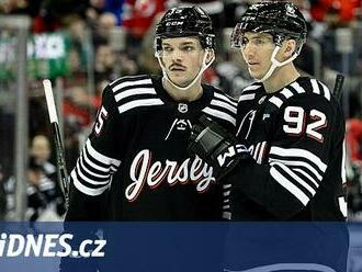 Nosek v NHL jednou asistoval, Dostál vychytal bod proti St. Louis