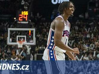 Maxey dal při výhře Philadelphie 52 bodů, Clippers uspěli po obratu, Lakers prohráli