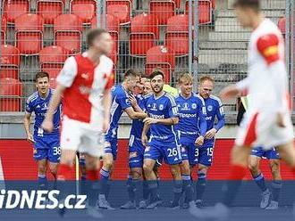 Slavia - Olomouc 2:2, domácí srovnali před koncem. Titul se jim vzdaluje