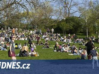 V Česku bude koncem týdne horko jako v létě. Teploty vystoupají až k 27 stupňům