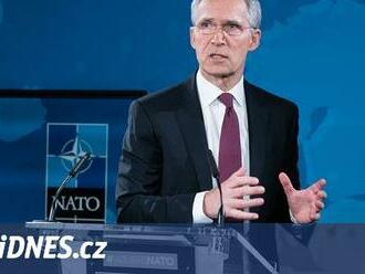 Jsme v kritickém okamžiku, burcuje šéf NATO k pomoci Ukrajině