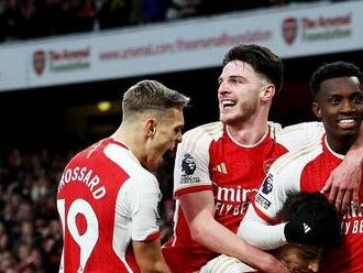 Arsenal si pripísal dôležitý triumf, Londýnčanom pomohol aj smolný moment súpera