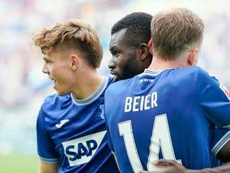 Hoffenheim sa po výhre dotiahol na Augsburg, v tabuľke ich delí už iba skóre