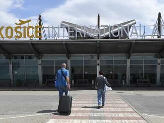 Colníci zasahovali na košickom letisku: Sledujte, čo chceli cestujúci prepašovať!