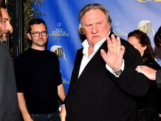 Gérard Depardieu v tom opäť lieta: Väzba za sexuálne obťažovanie! Z detailov vám príde zle