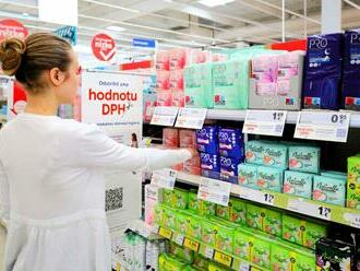 Tesco bojuje proti menštruačnej chudobe: odstrihlo hodnotu DPH z cien produktov dámskej hygieny