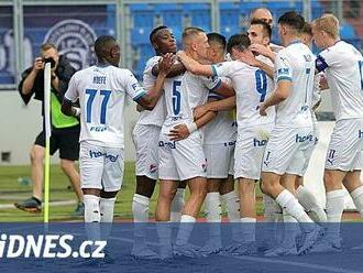 Baník - Slovácko 6:0, do Evropy kanonádou. Hosté dohrávali v devíti