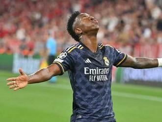 Štyri góly, dve penalty aj dvojgólový Vinicius Junior. Parádny obrat Bayernu na výhru nestačil