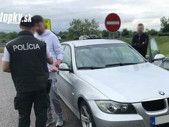 Polícia namerala na diaľnici pri Trenčíne vodiča: Bol pod vplyvom alkoholu