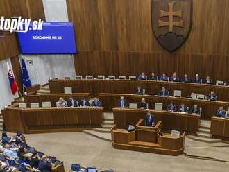 Parlament odsúdil útok na premiéra a vyzýva na nešírenie nenávisti