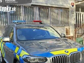Polícia v Raslaviciach vyšetruje umiestnenie sledovacieho zariadenia v aute