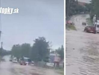Na Slovensku udreli silné dažde: VIDEO Podhájska sa ocitla pod vodou! Veľké problémy má aj Lučenec a okolie