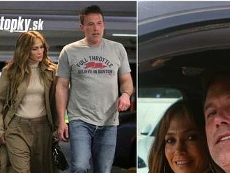 JLo a Ben Affleck po správach o ROZVODE: Vyšli si na RANDE... Fanúšikom poslali úsmev!