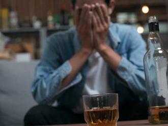 Zvyknete si vypiť? Ak na týchto 5 otázok odpoviete áno, máte PROBLÉM s ALKOHOLOM