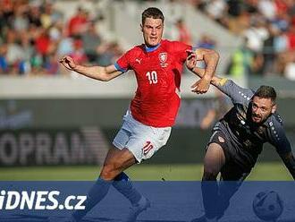 Náš nejlepší zápas, shodli se fotbalisté. Vadilo jim zdržování a polehávání