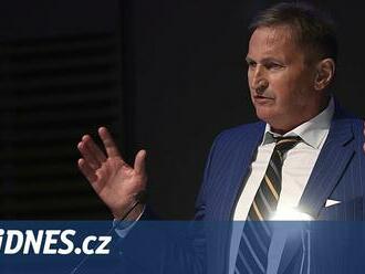 „Volal, že ví, že vyhraje“. Co se dělo v roce 2022 při hokejových volbách