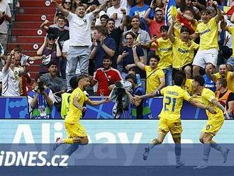 Rumunsko - Ukrajina 3:0, z dálky se blýskl Stanciu, brankář Lunin chyboval