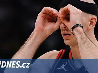 Caruso za Giddeyho. Thunder posílili obranu, Bulls rozehrávku