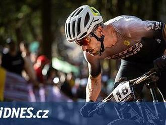 Novými lídry SP v cross country jsou švýcarští bikeři Schurter a Kellerová