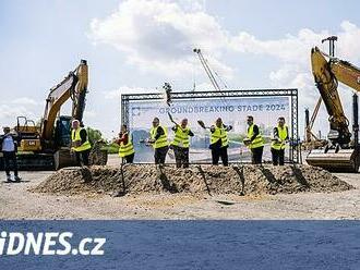 Výstavba LNG terminálu Stade začala, pokryje čtvrtinu roční spotřeby plynu Česka
