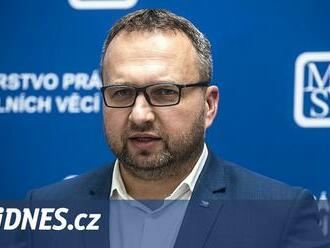 KDU-ČSL se rozhodla oficiálně používat označení lidovci. Jsme moderní, uvedla