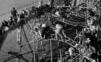 Jako mravenci. Hrůza na mostě korunovala americký úprk z Pchjongjangu