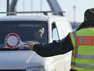 Varšava žiada Nemecko, aby vysvetlilo incident s migrantami vyvezenými do Poľska