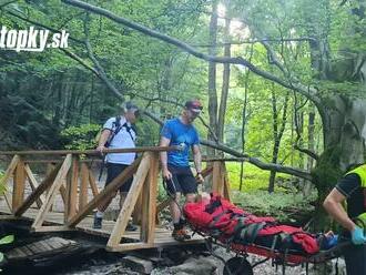 Horskí záchranári pomáhali slovenskej a českej turistke: Zranený členok a vážne zranenie nohy