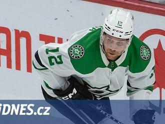 Útočník Faksa poprvé v NHL mění dres, z Dallasu byl vyměněn do St. Louis